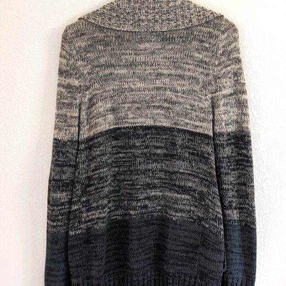 Billabong - button up sweater - Picture 10 of 14